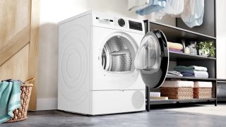 Сушилня Bosch WQG243DMBY SER6 Tumble dryer with heat pump 9kg C