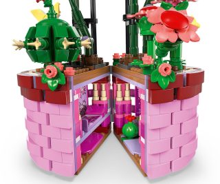 LEGO® Disney Princess™ 43237 - Саксия на Изабела