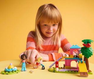 LEGO® Friends 42640 - Площадка за морски свинчета