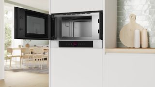 Микровълнова печка Bosch BFL7221W1