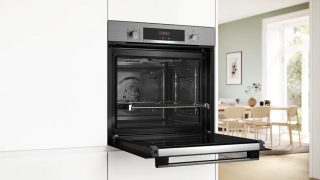 Фурна Bosch HQA574ES3 SER4