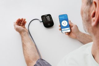 Апарат за кръвно налягане Beurer BM 48 BT upper arm blood pressure monitor