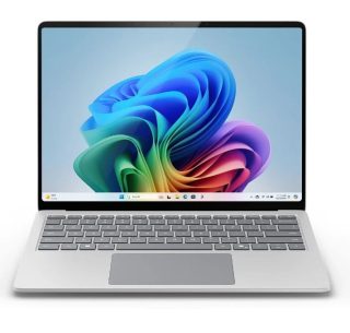 Microsoft Surface Laptop 7 13,8" C12/16/512 Con 13,8", 2304 x 1536, Windows 11 Home, ENG/INT, EMEA, COPILOT+ PC, Snapdragon