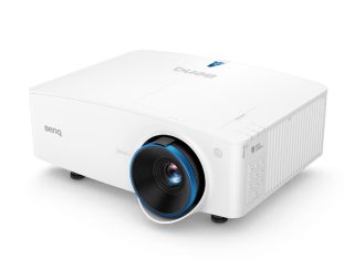 BenQ LU935 лазерен проектор за конферентни зали, WUXGA (1920x1200), 3M:1, 6000 ANSI лумена, 1.6x, 1.36-2.18 Throw Ratio, IP5X прахоустойчивост, HDMI x2, VGA вход/изход, RJ45, 3D sync вход/изход, USB, RS232, 2x10W високоговорители, 6.9kg, бял