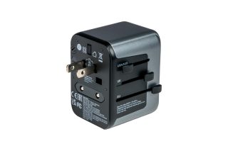 Verbatim UTA-03 Универсален пътен адаптер с 1 x USB-C PD 30W & QC 3.0 / 2 x USB-C / 2 x USB-A