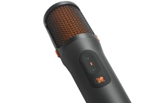 JBL EASYSING MICS Два безжични микрофона с AI и премахване на вокала в реално време