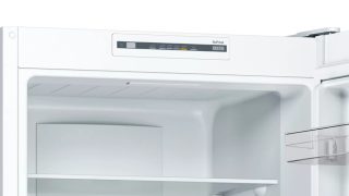 Bosch KGN33NWEB Серия 2 Свободностоящ хладилник с фризер NoFrost, 176/60/66 см, 282 л, бял