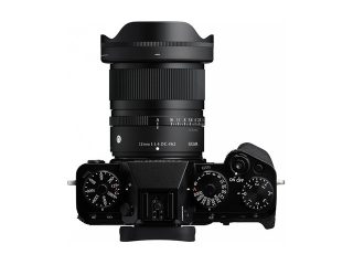 Обектив Sigma 12mm F/1.4 DC за Fujifilm APS-C