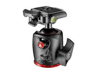Алуминиев статив Manfrotto 055 в комплект с ябълковидна глава Xpro BHQ2
